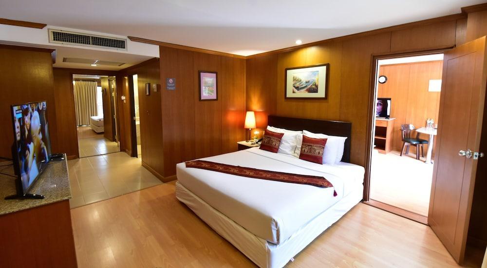 Dynasty Inn Pattaya Buitenkant foto