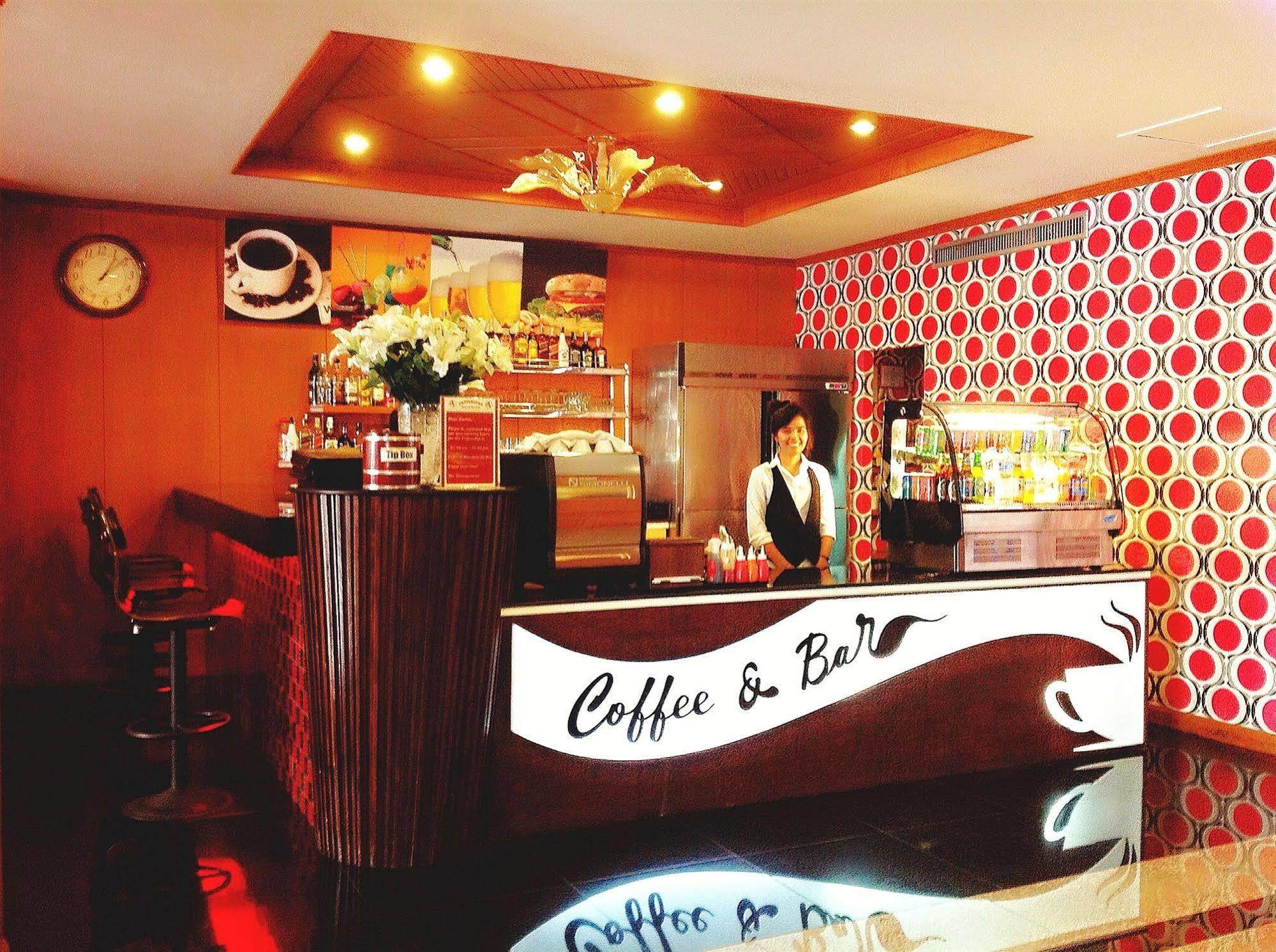 Dynasty Inn Pattaya Buitenkant foto