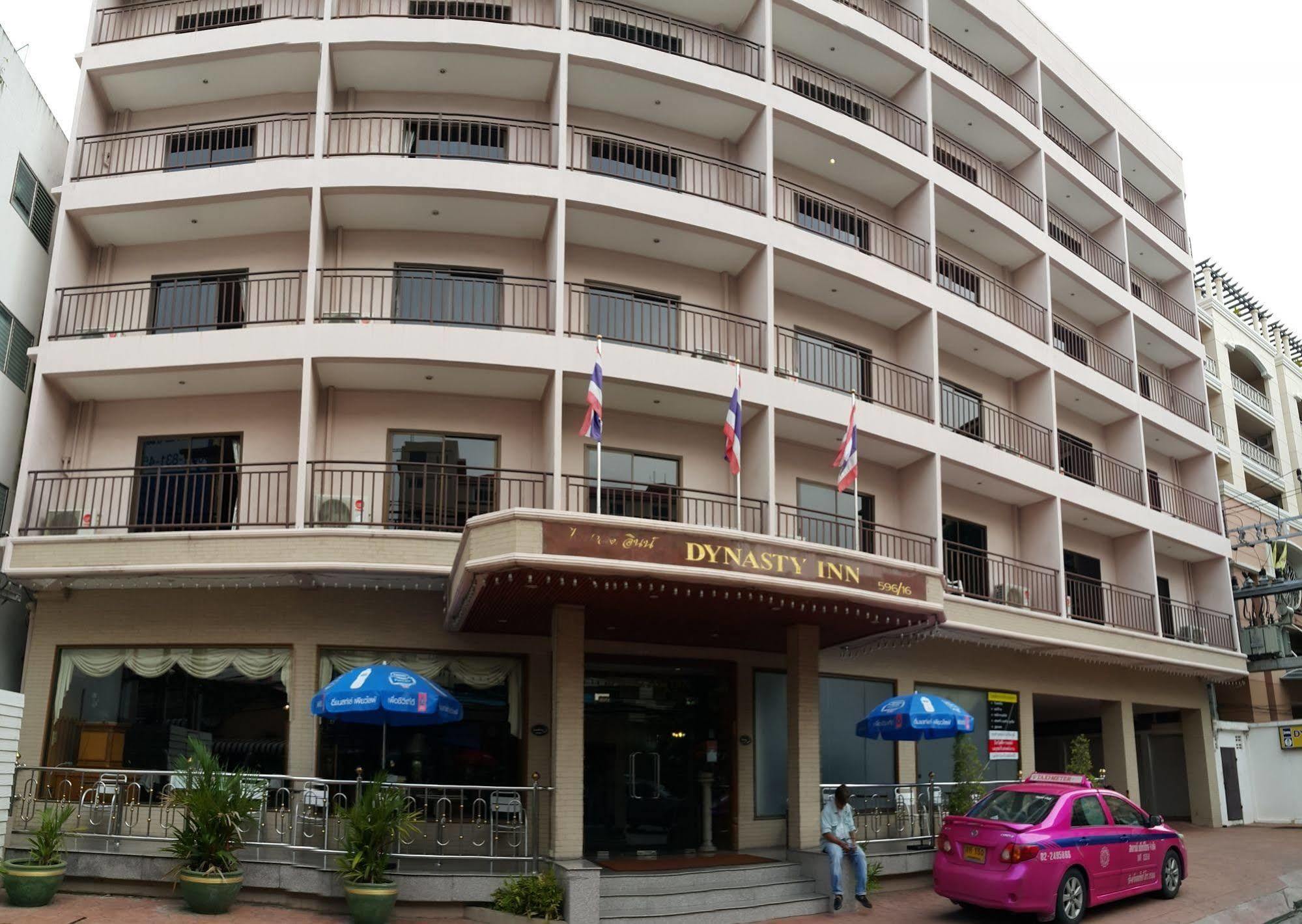 Dynasty Inn Pattaya Buitenkant foto