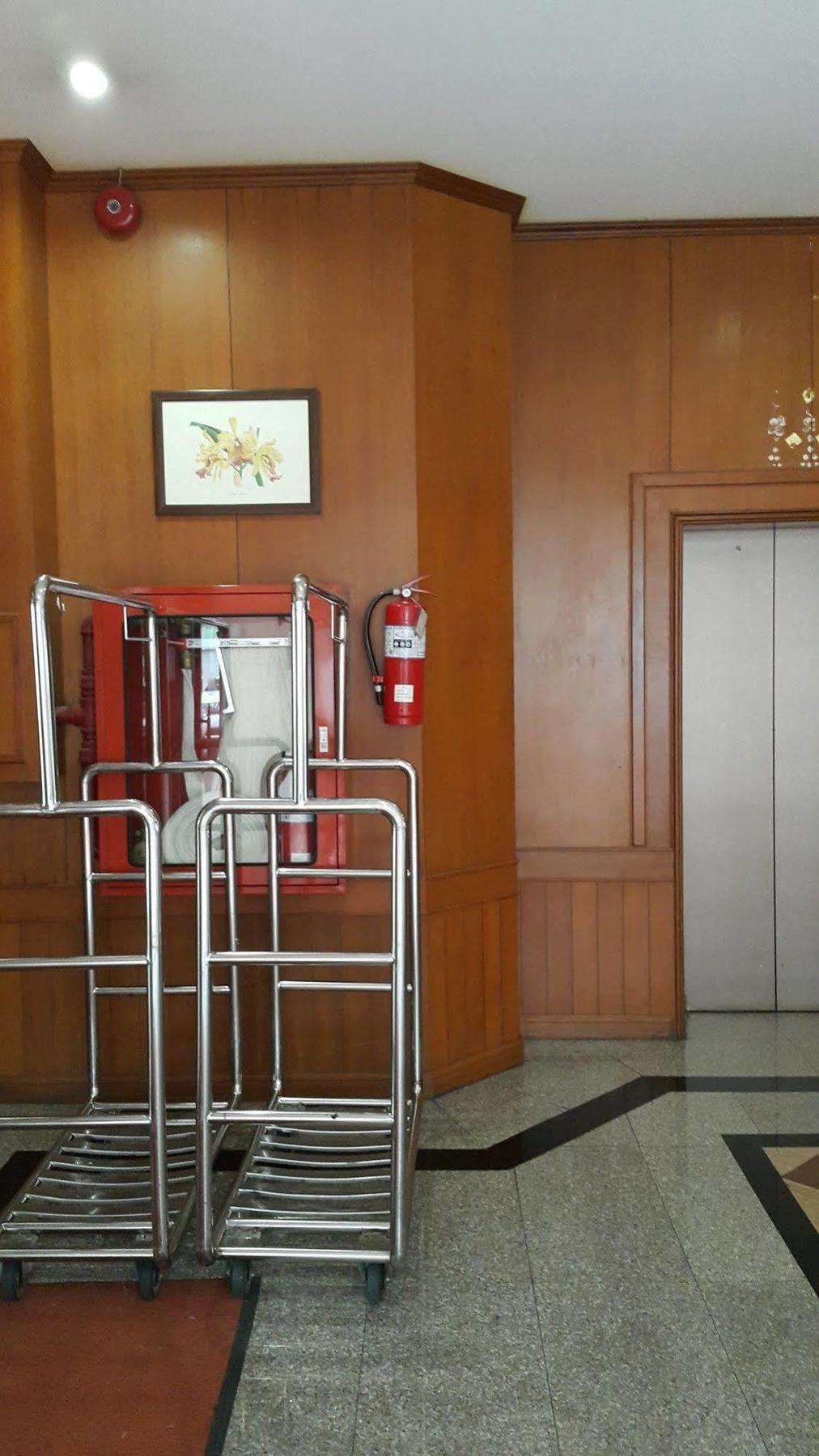 Dynasty Inn Pattaya Buitenkant foto