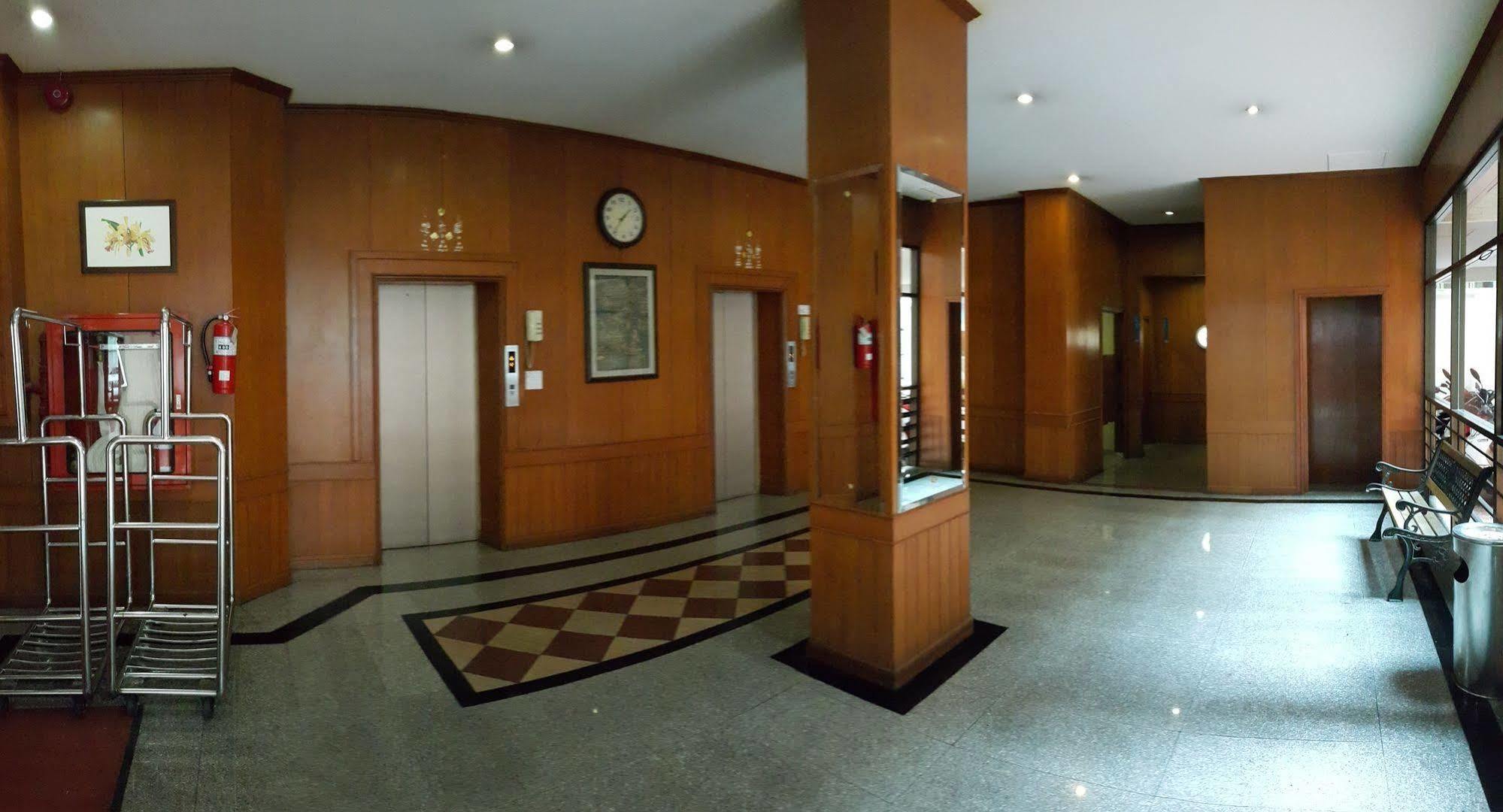 Dynasty Inn Pattaya Buitenkant foto